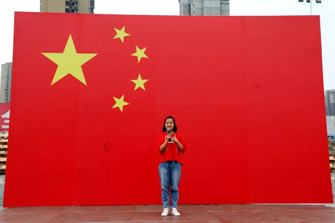 放弃高薪转行从政，离巢主播被指许诗晴原型，可惜不受TVB重用