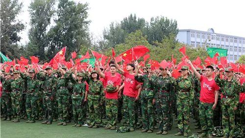 小镇惊魂